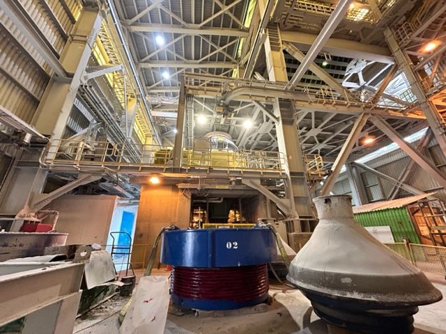 Interior de planta de proceso industrial intervenida por Metal Welding Varas